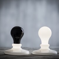 Light Bulb tafellamp
