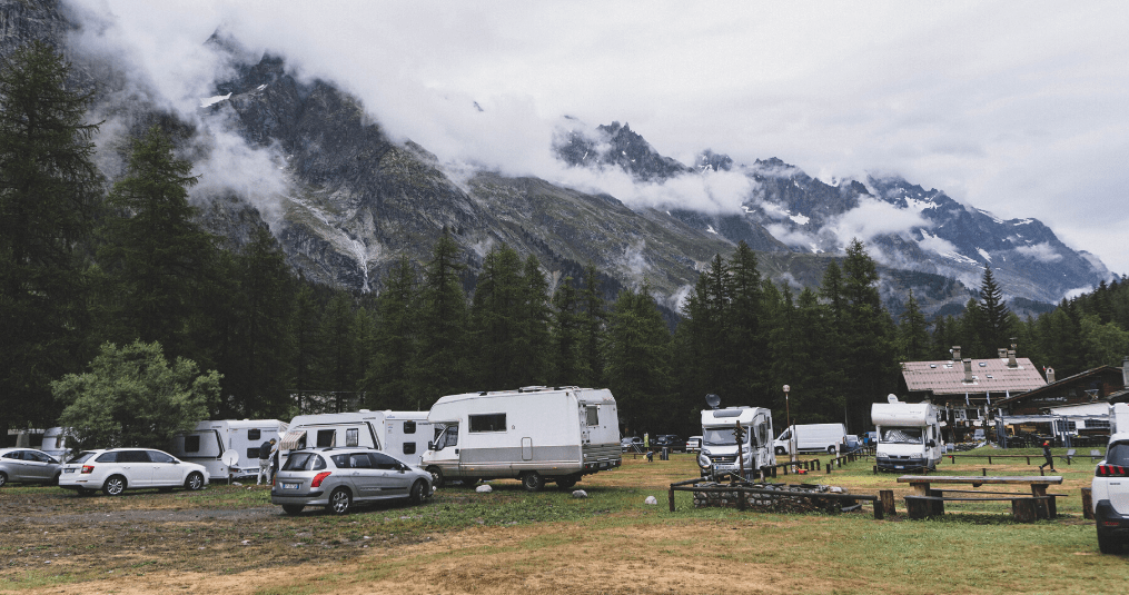 Driving a caravan in the mountains, 22 tips