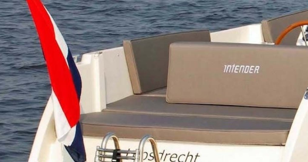 Do you want to clean your boat cushions yourself? – 4 easy steps