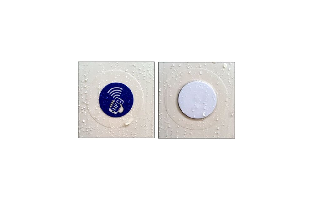 Protective cover-sticker Transparant.