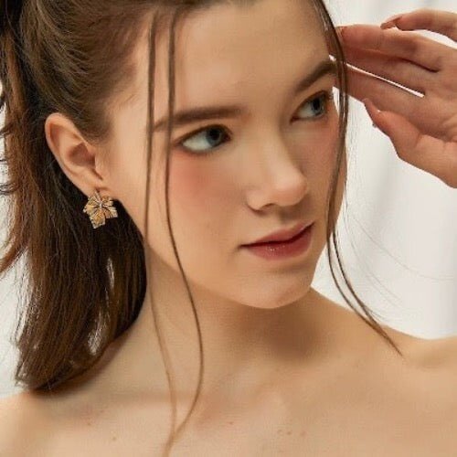CiCi'De Jewelry Amsterdam - Esdoornblad Oorbellen