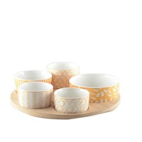 Aperitief set - 5 kopjes op ronde houten dienblad