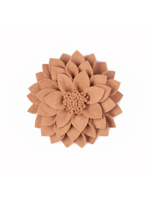 Kuba, vilten decoratie bloem roze