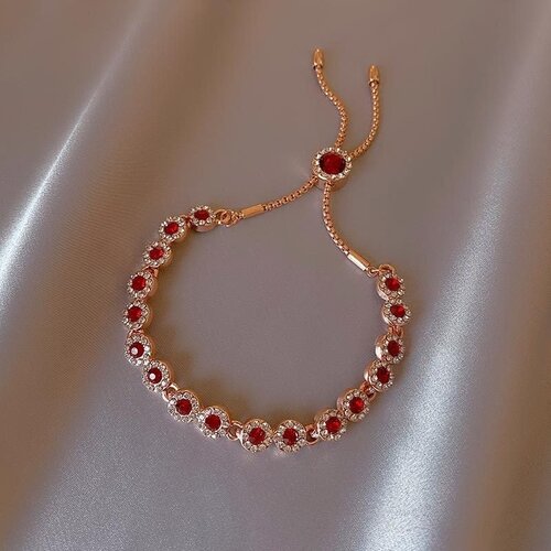 Roségouden Armband – Rode Kristal & Verstelbare Ketting Roségouden Armband – Rode Kristal & Verstelbare Ketting