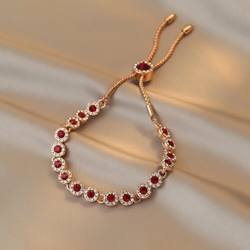 Roségouden Armband – Rode Kristal & Verstelbare Ketting Roségouden Armband – Rode Kristal & Verstelbare Ketting