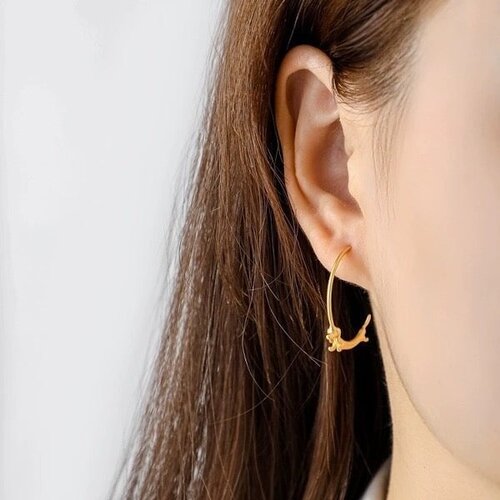 Vliegende teckel hond hoepel oorbellen