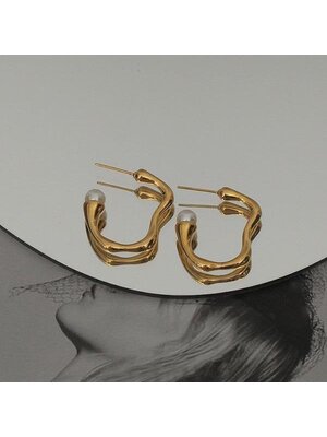 Golvende Oorbellen met Parel – 18K Verguld