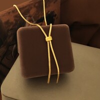 Minimalistische Driehoek Ketting – Verstelbaar