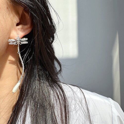 Zilveren Libel Oorbellen met Parelmoer