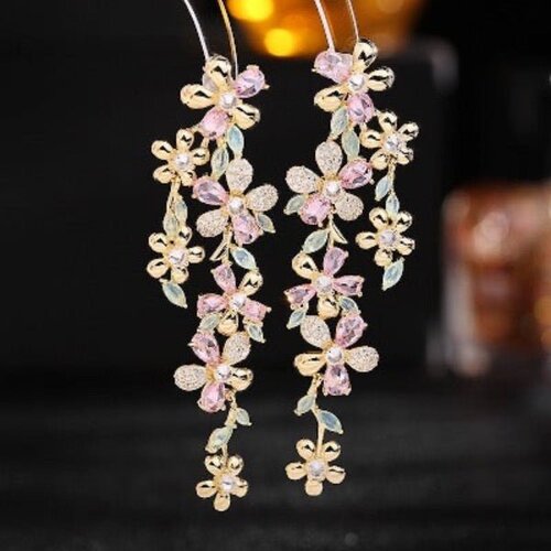 Bloom Longline Oorbellen – Zirkonia & Bloemdesign Bloom Longline Oorbellen – Zirkonia & Bloemdesign