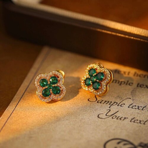 Turning Clover-sieradenset – Lucky Four Leaf-ontwerp Turning Clover-sieradenset – Lucky Four Leaf-ontwerp