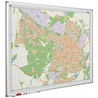 Plattegrond van stad of regio in Nederland op whiteboard en magnetisch