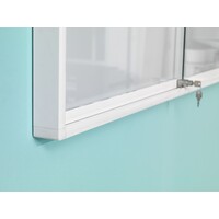 thumb-Binnenvitrine wit met plexiglazen schuifdeuren, 67 x 75 cm.-3