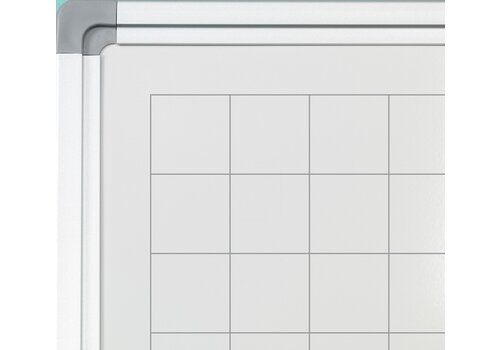 Whiteboard met ruitjes van 5 x 5 cm. 