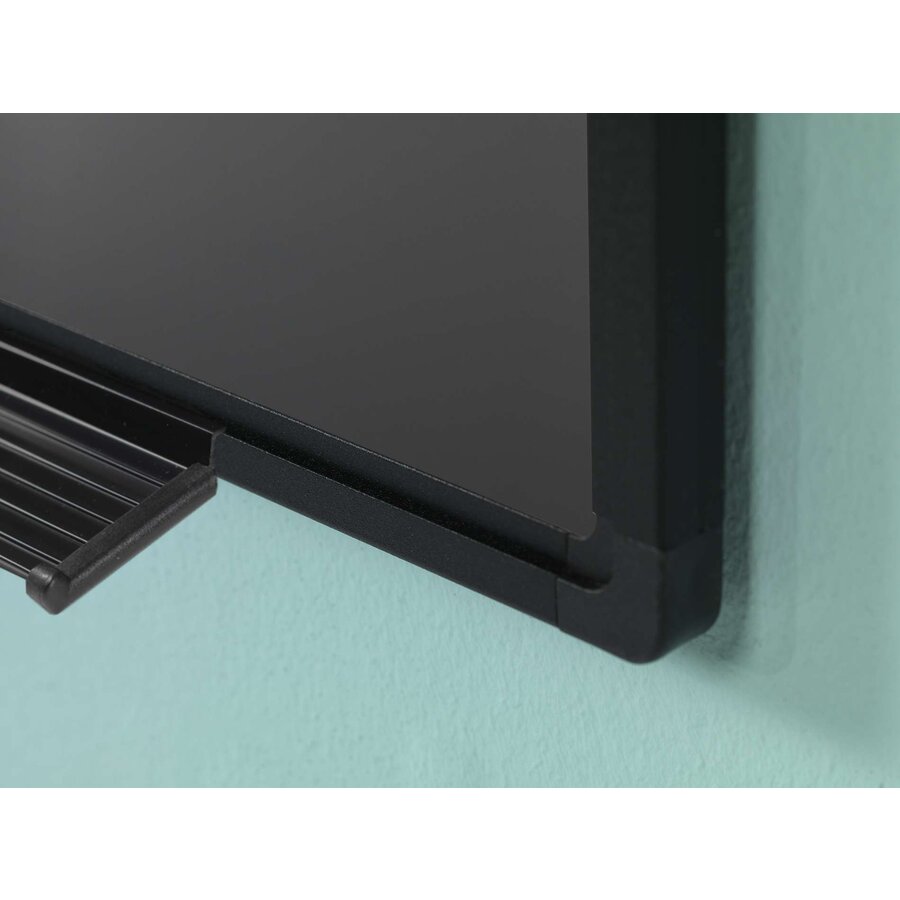 Krijtbord grijs emailstaal met zwart aluminium Softline profiel, 90 x 120 cm.-3