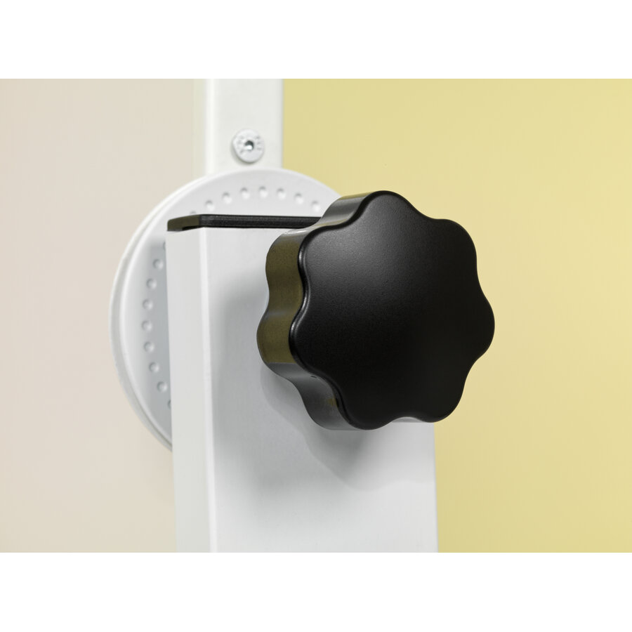 Kantelbaar groen email stalen krijtbord op wielen en frame, afmeting 100 x 200 cm.-4