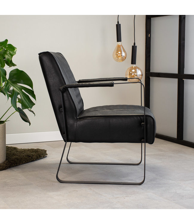 Industrial armchair Peter Black Furnwise