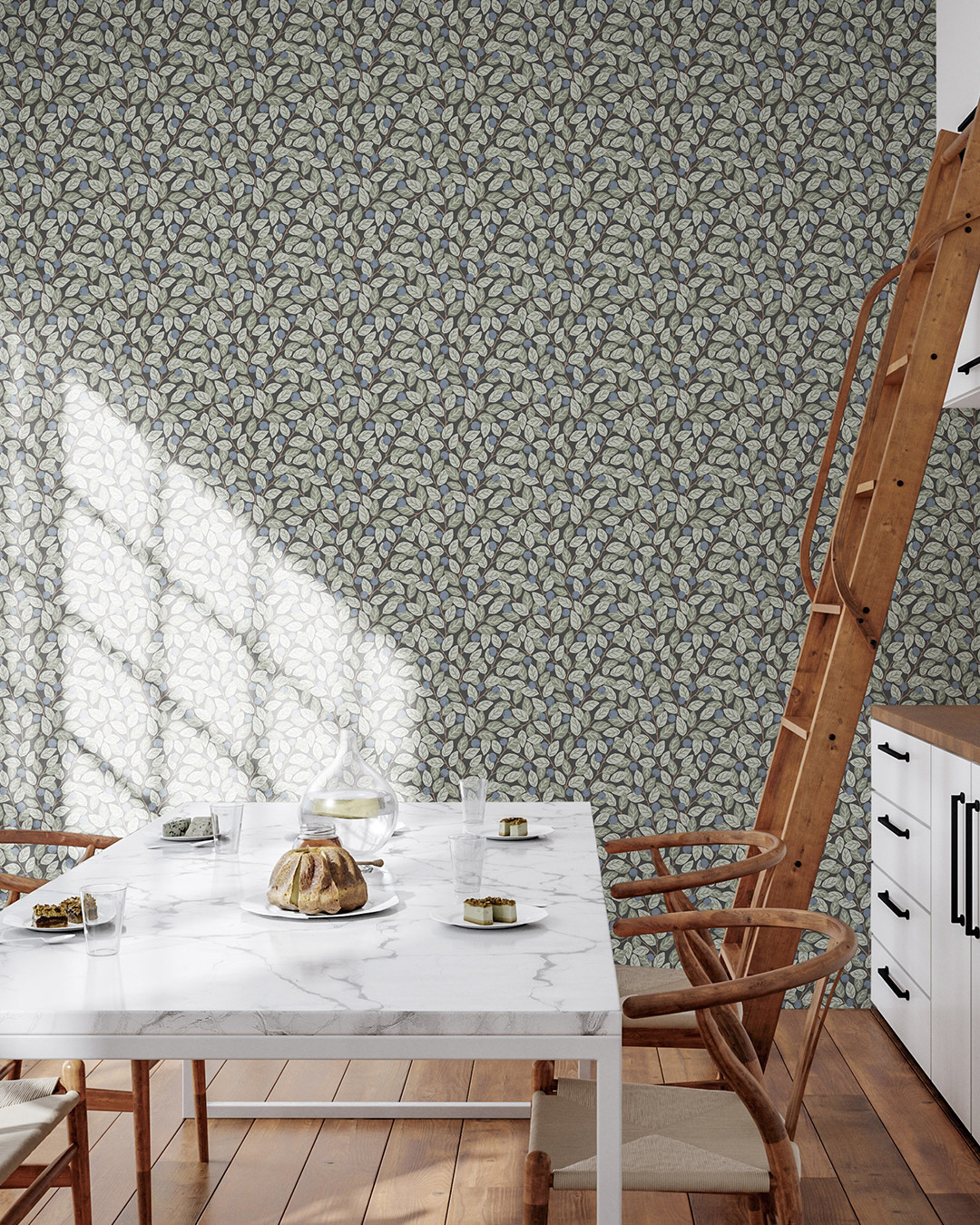 Dutch Wallcoverings Klara & Tove - Blåbär Small Dark Blue - Donkerblauw afbeelding