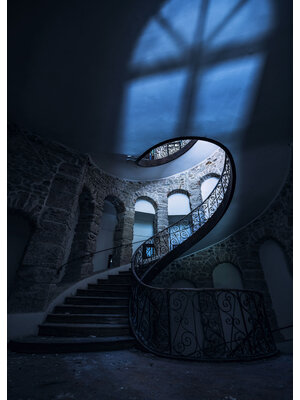 Noordwand Komar Lost Places; Komar Stefan Hefele Fotobehang The Forgotten Chateau - SHX4-140 Noordwand Komar Lost Places; Komar Stefan Hefele Fotobehang The Forgotten Chateau - SHX4-140