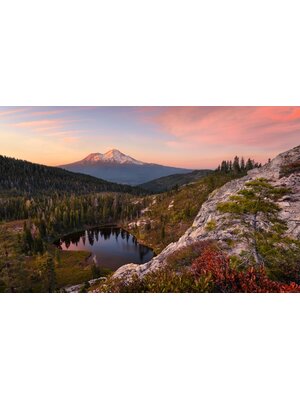 Komar Stefan Hefele; Komar Wanderlust Fotobehang Between the Light - SHX9-010