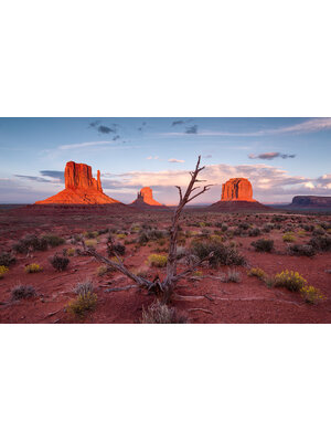 Komar Stefan Hefele; Komar Wanderlust Fotobehang Wild West Heroes - SHX9-097