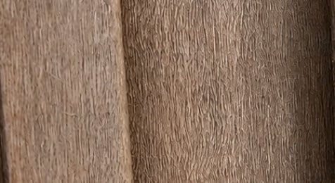 Vergrijsd hout van een oude schutting herstellen met ontgrijzer