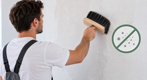 Wand stofvrij maken voordat renovlies behang wordt aangebracht