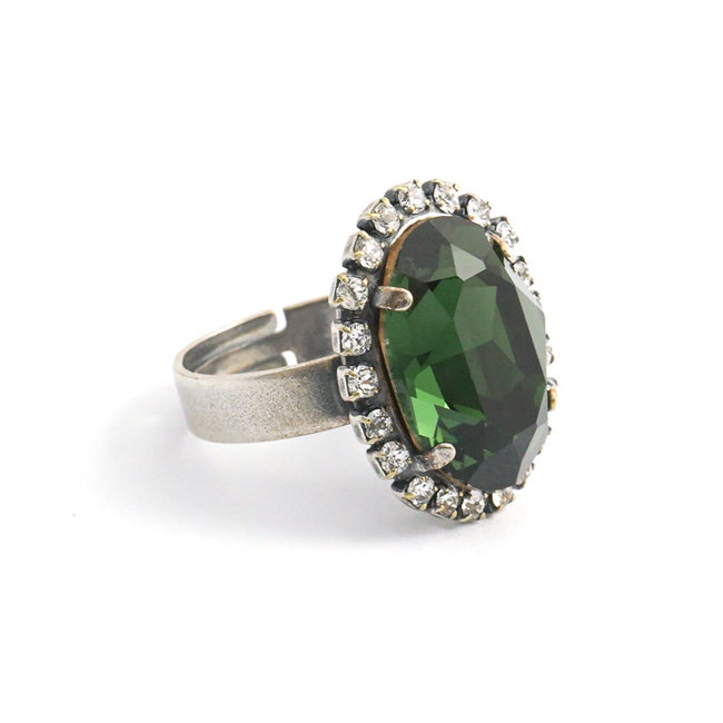 Ovale groene ring met Swarovski kristal