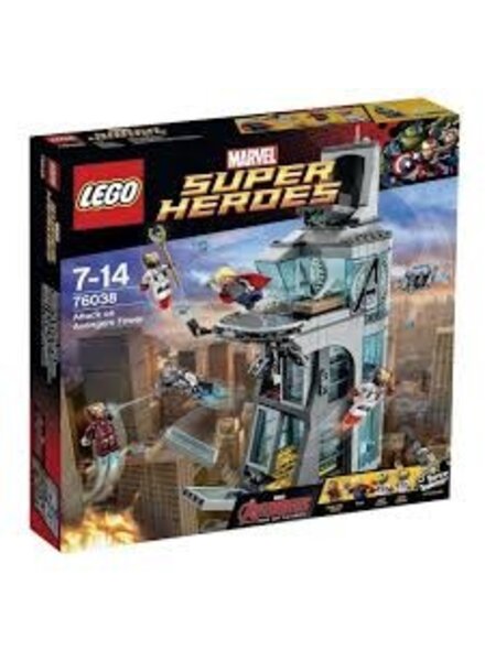 76038 Attack on Avengers Tower