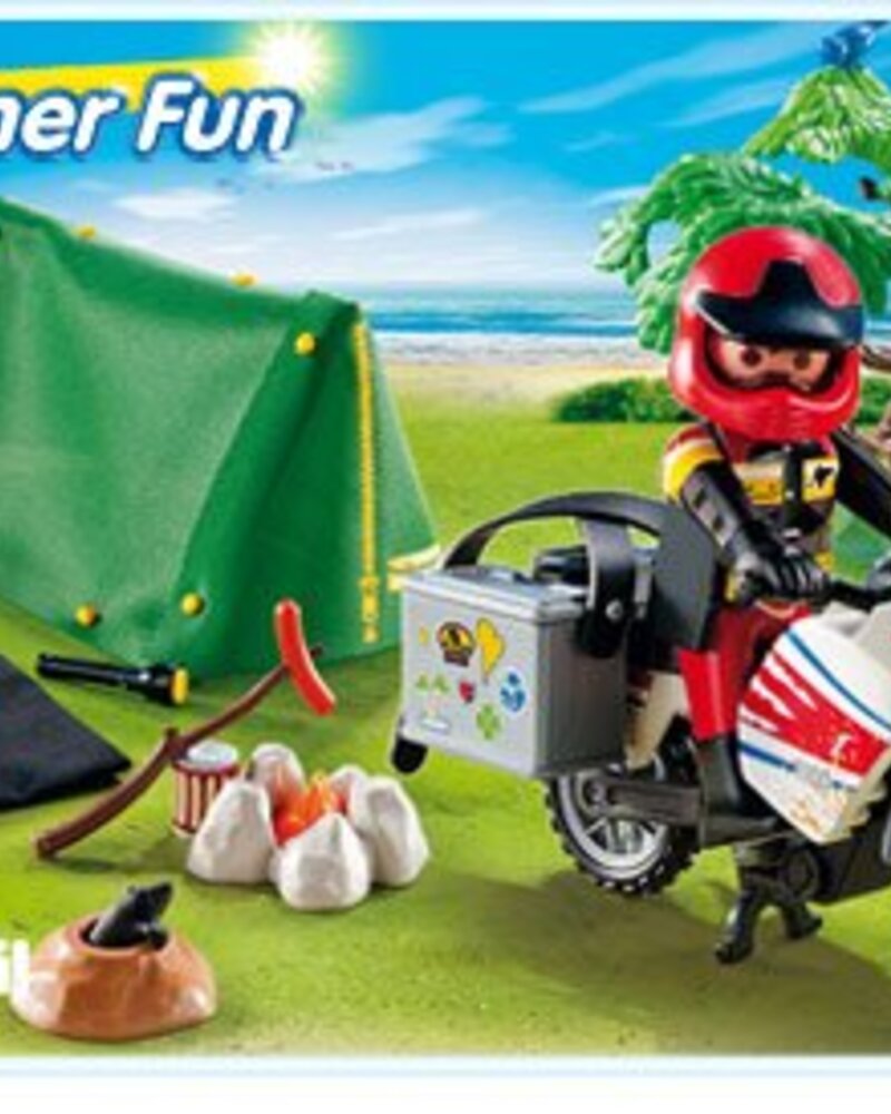 5438 Kampeerder met Motorfiets