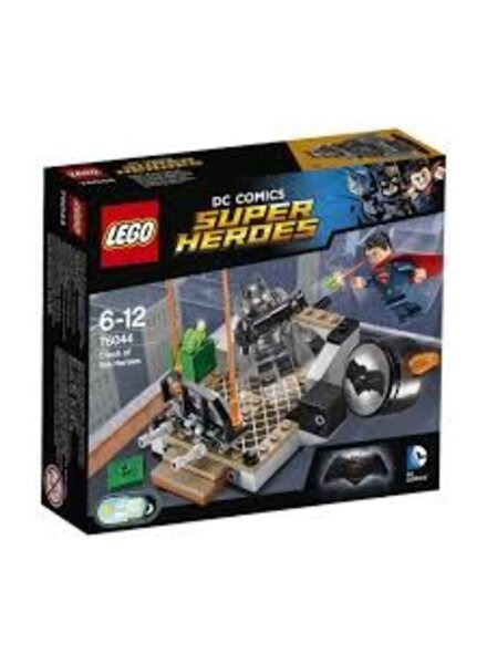 76044 Clash of the Heroes