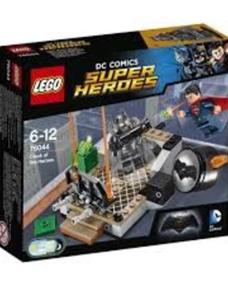 76044 Clash of the Heroes