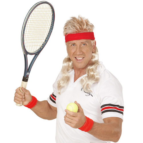 rode zweetband met blond gekruld haar