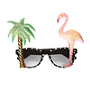 bril, flamingo en palmboom