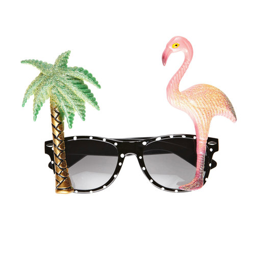 bril, flamingo en palmboom
