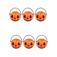 Set van mini pompoen ketels voor een griezel feest