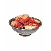 Griezelige nep oren in een kommetje