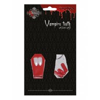 Enge vampier tanden met nep bloedcapsules