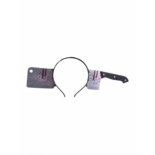 Griezelige nep bijl door hoofd op tiara