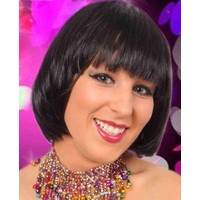 Mooie zwarte pruik Valerie boblijn met pony