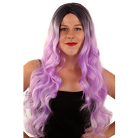 Mooie pruik Linda lang golvend haar in lila