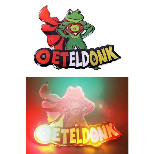 Mooie broche lightpin super kikker oeteldonk 65x51 mm