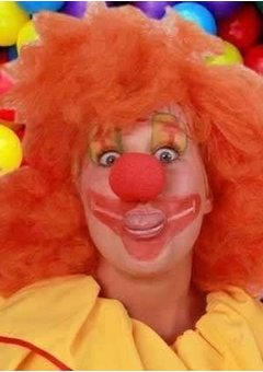 Rode clownsneus schuim