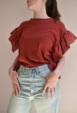 Même Road t-shirt with ruffle sleeves