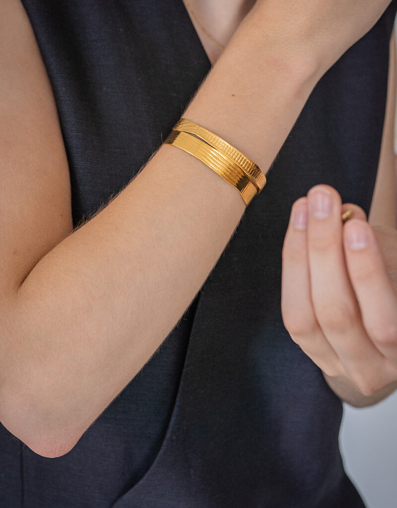 Tweek-eek Olong large  bracelet gold