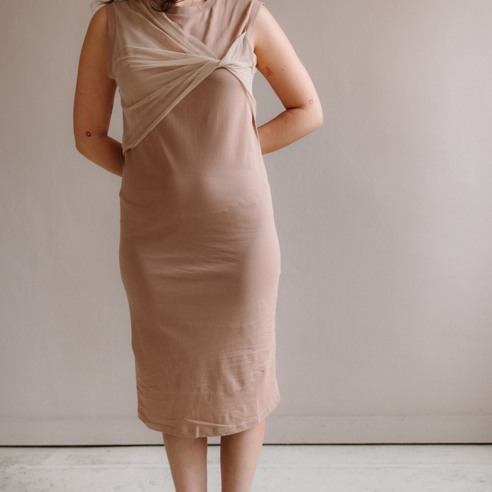 Tela Dress Maltése in nude