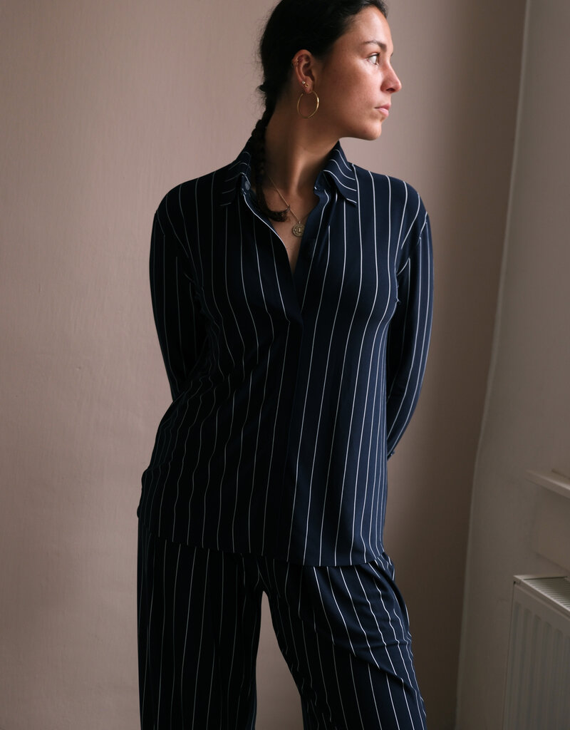 Norma Kamali nk shirt w/collar stand  pinstripe