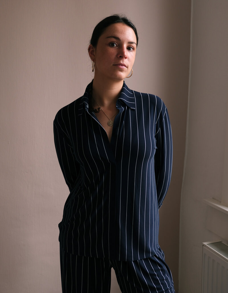 Norma Kamali nk shirt w/collar stand  pinstripe