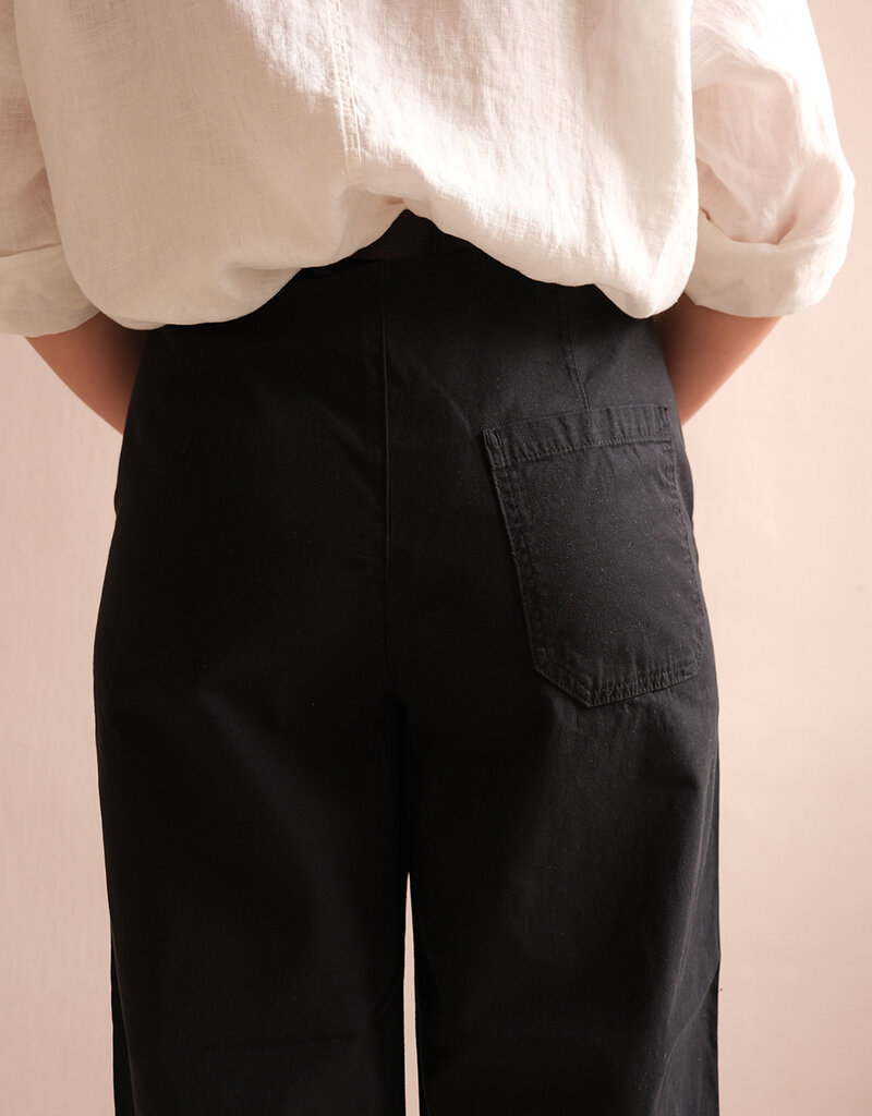 Hope Barrel leg trouser black