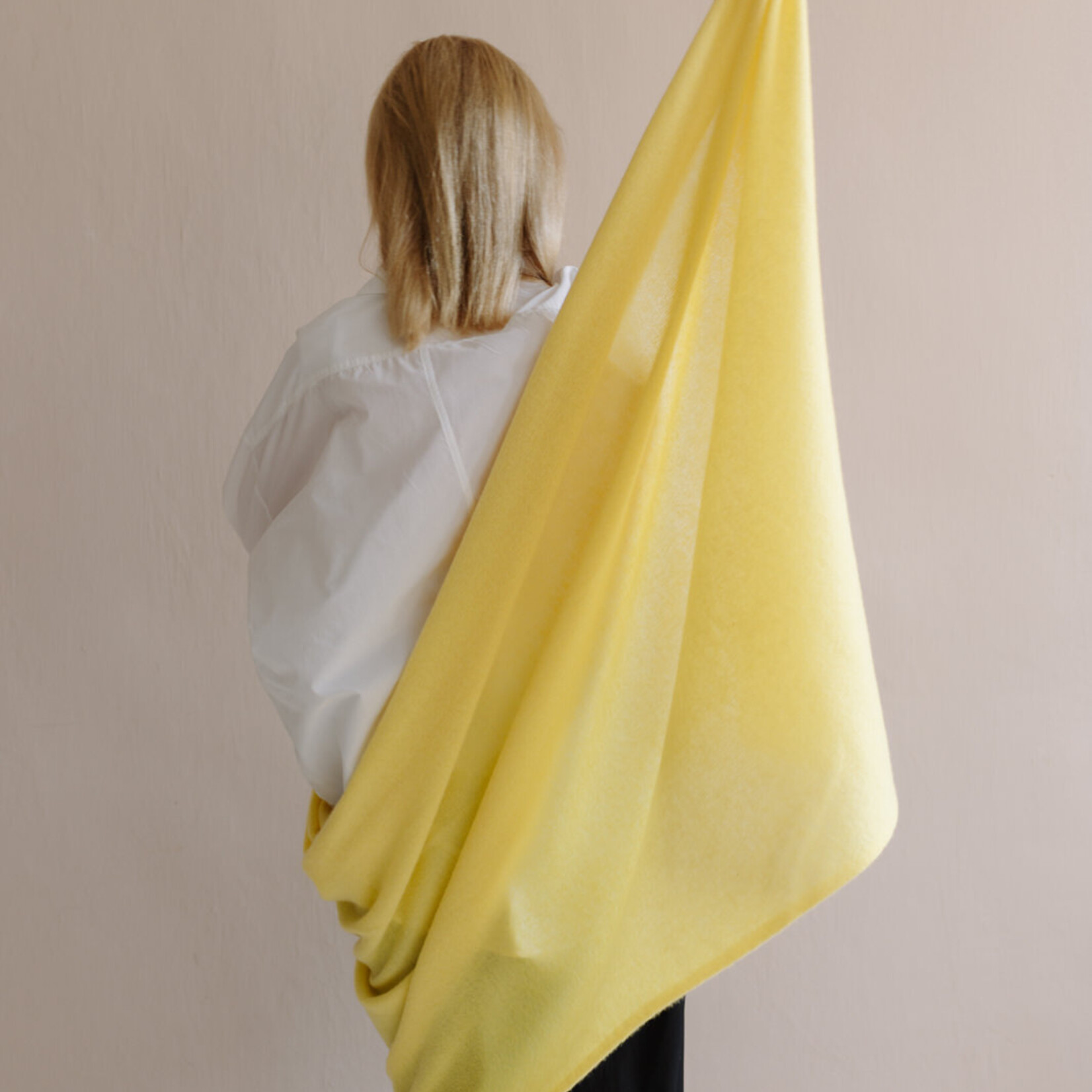 White + Warren Cashmere Travel Wrap soft daffodil